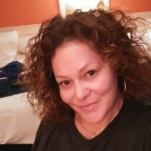 Meet your Posher, Carolyn